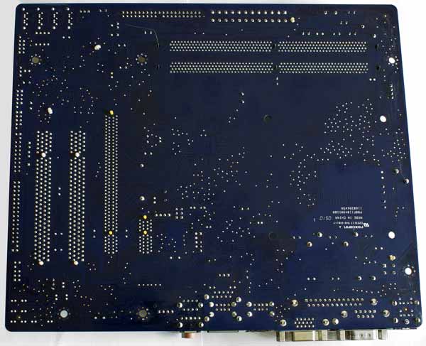 Foxconn G31MPX обратная сторона материнской платы - здесь нет ничего