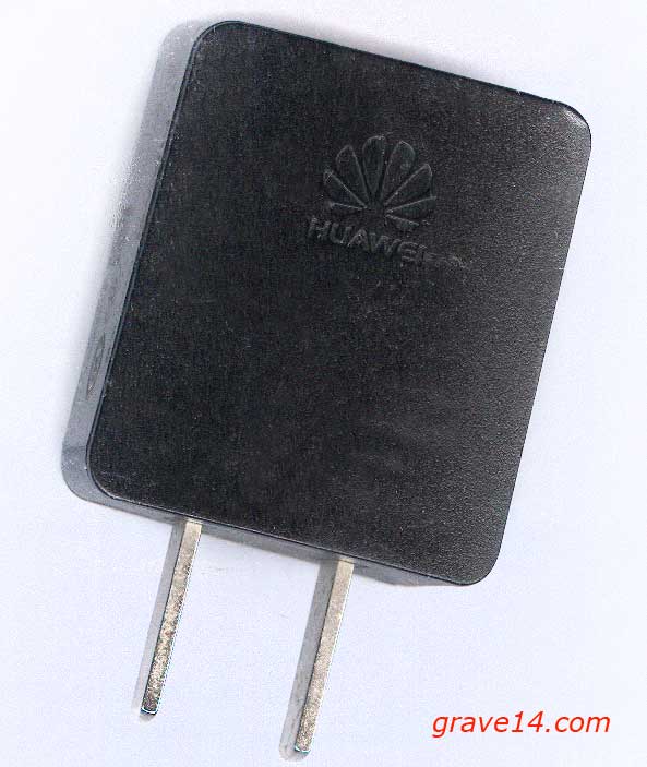 Huawei HW-050100C2W: зарядка на 5В 1А - опишем и разберем