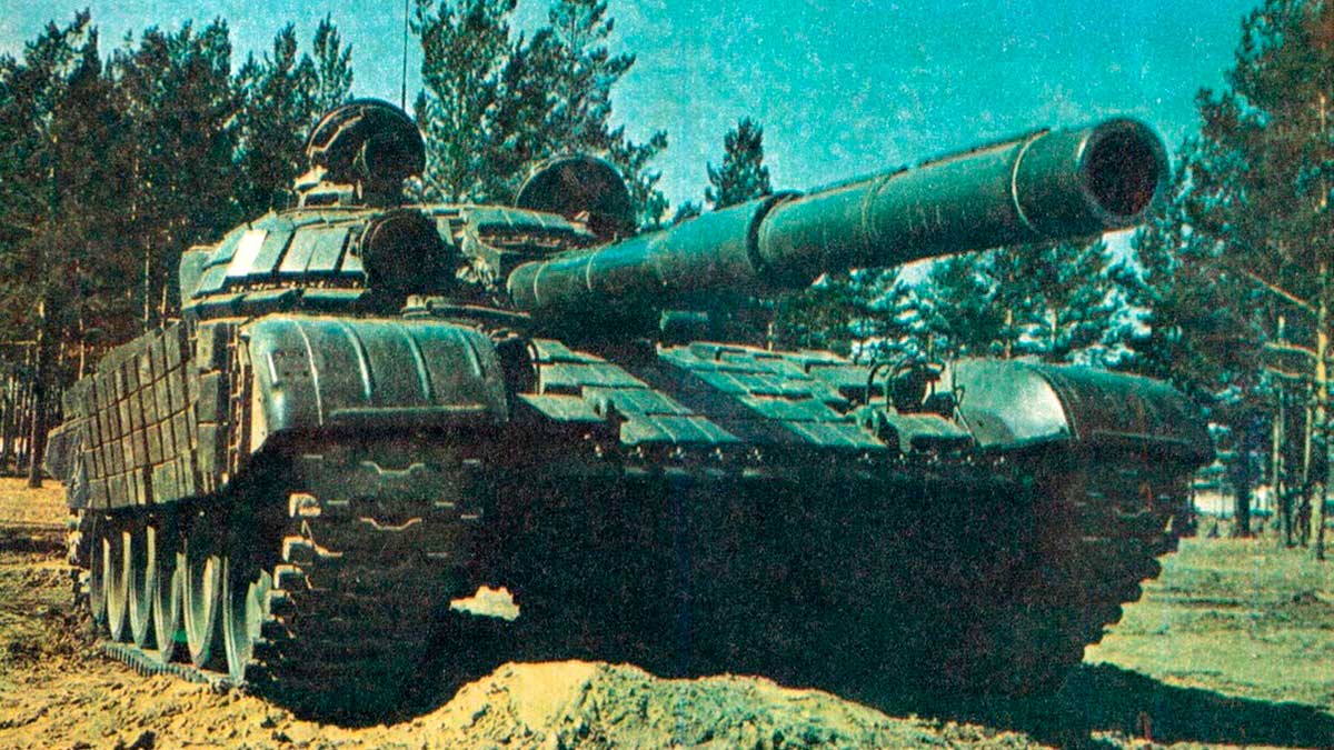 grave14.com/infusions/forum/attachments/t-72-ussr-tank.jpg